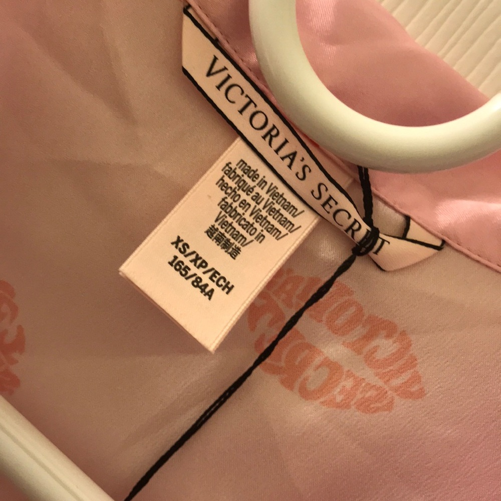 💖Shirt ONLY💖VS The Afterhours Satin Pajama Shirt - Picture 3 of 5